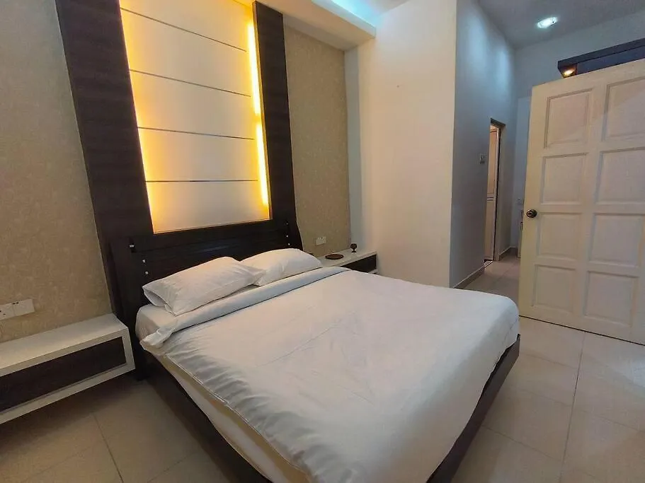MalaccaThebliss8 八悦椋居 2R2B For 5-8Pax别墅 度假居 Malacca